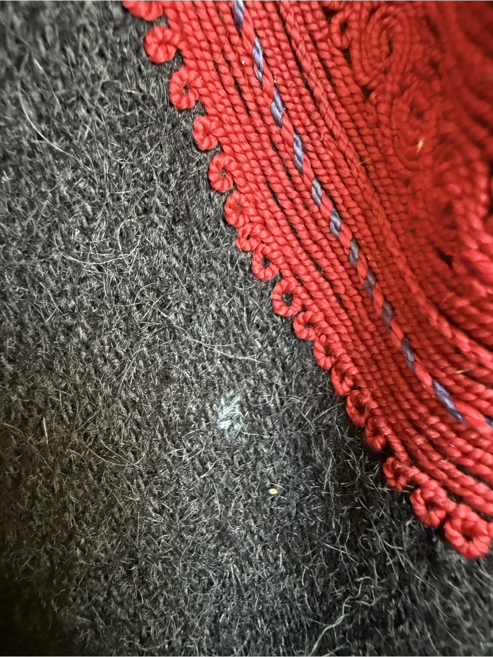 Hand made Black and red Sleeveless wool Vest - Picture 8 of 9